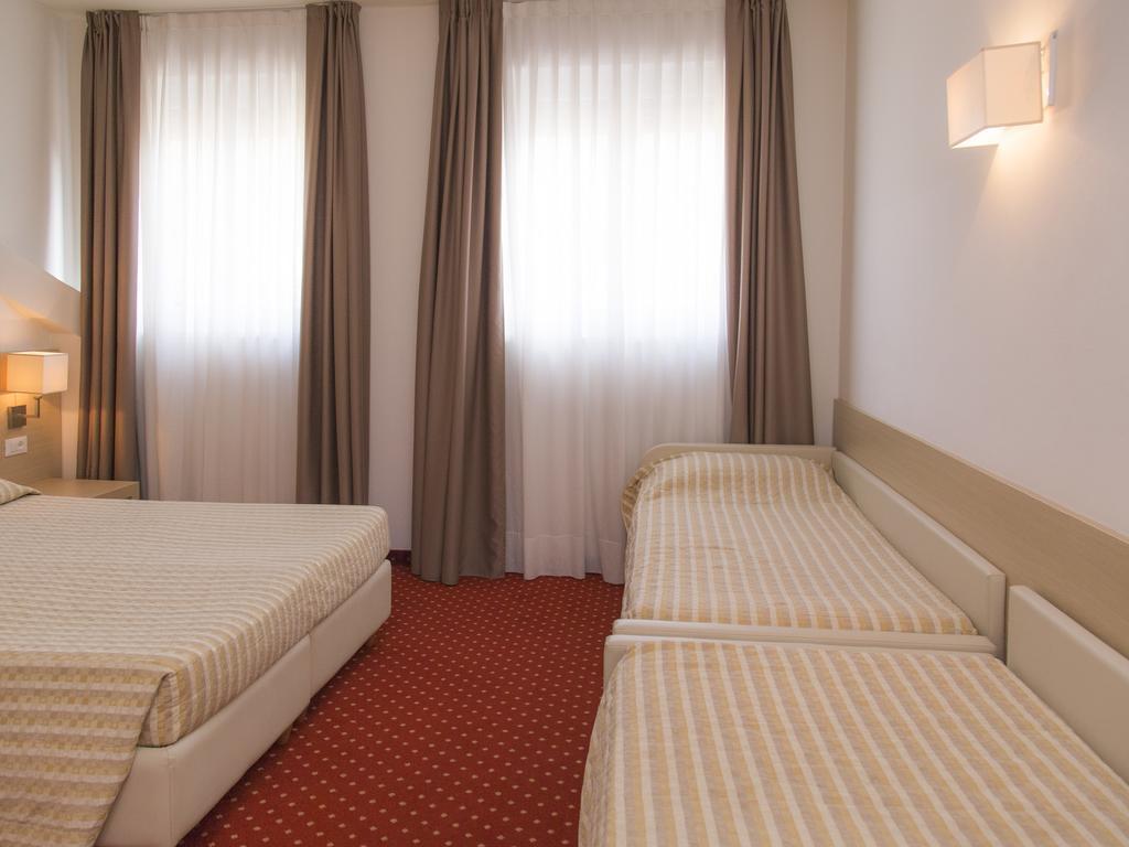 Hotel Regina Bolzano Exterior foto